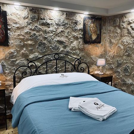 Alexandros Guesthouse Арахова Екстер'єр фото