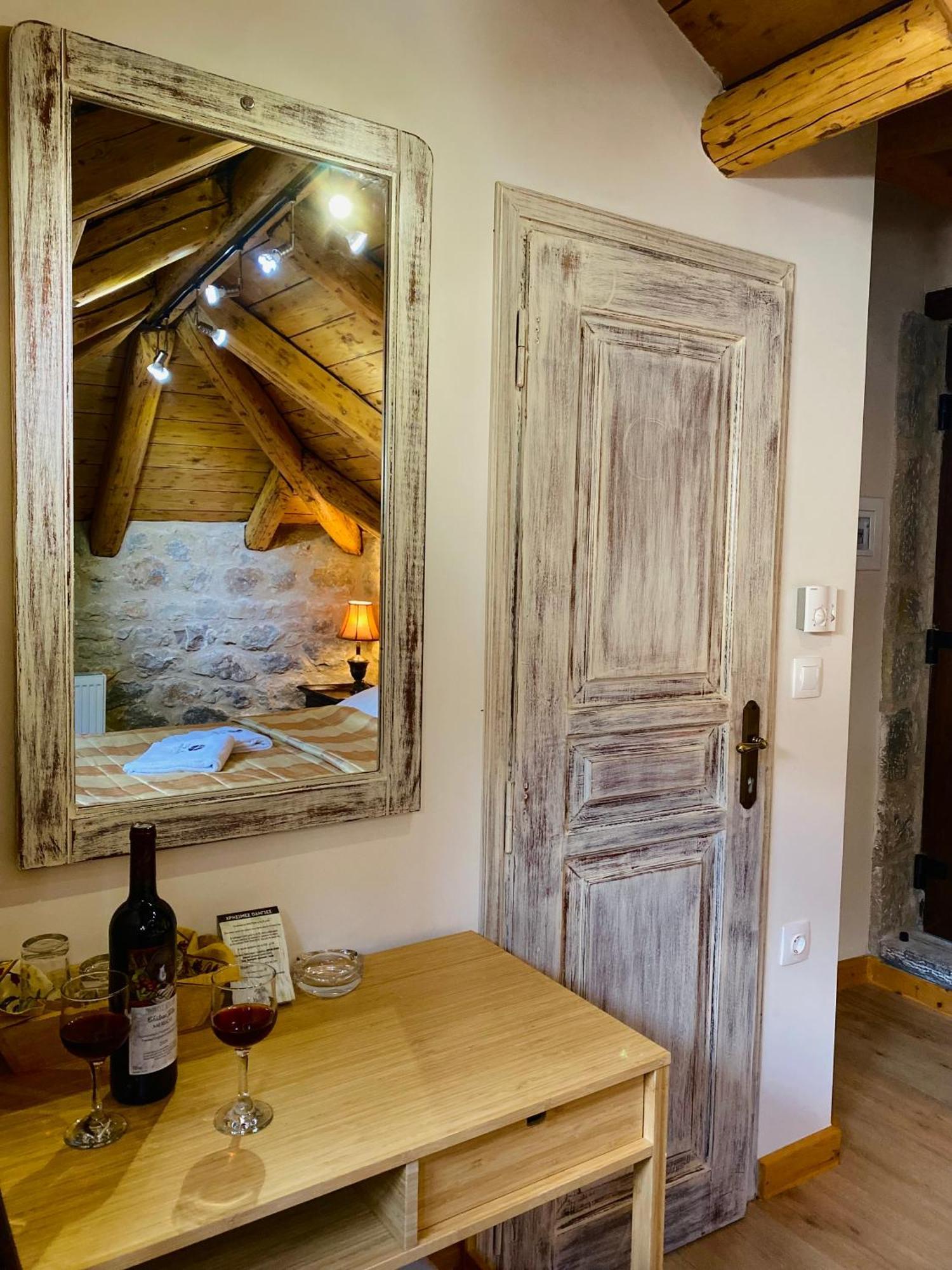 Alexandros Guesthouse Арахова Екстер'єр фото