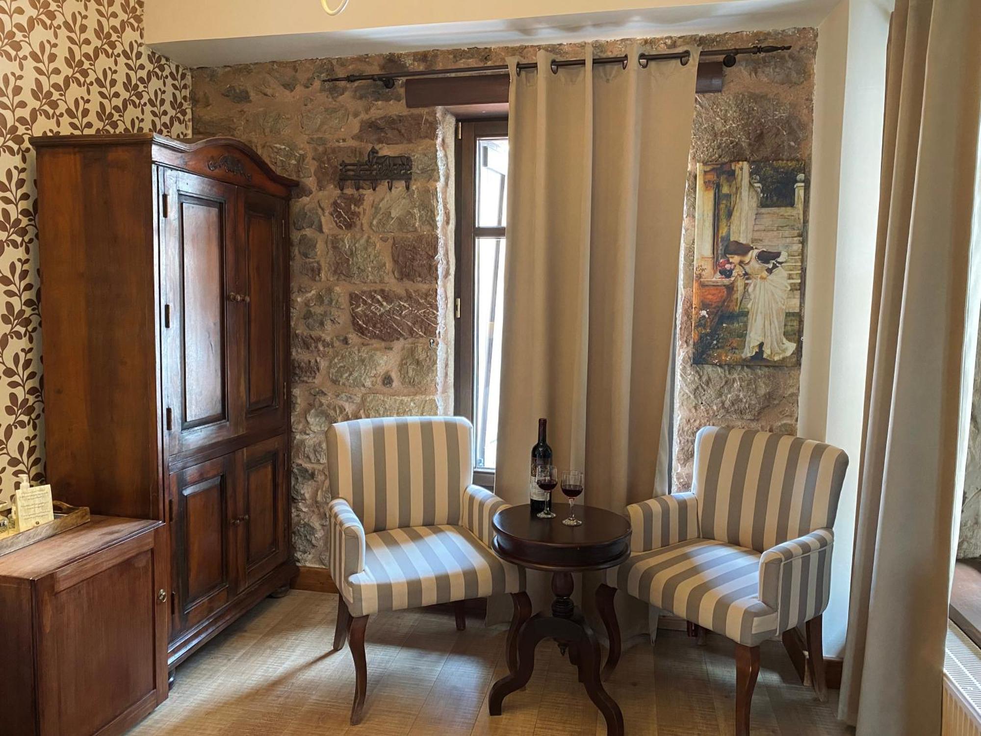 Alexandros Guesthouse Арахова Екстер'єр фото