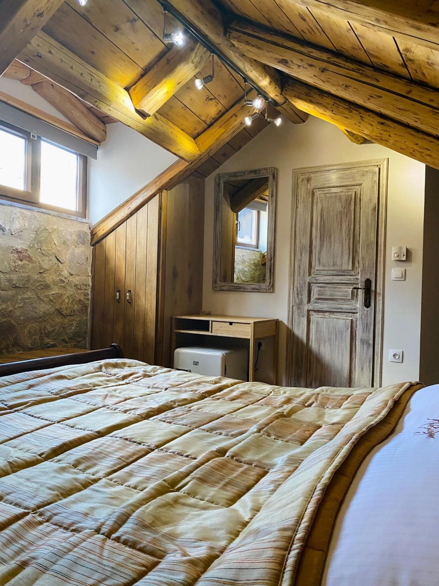 Alexandros Guesthouse Арахова Екстер'єр фото