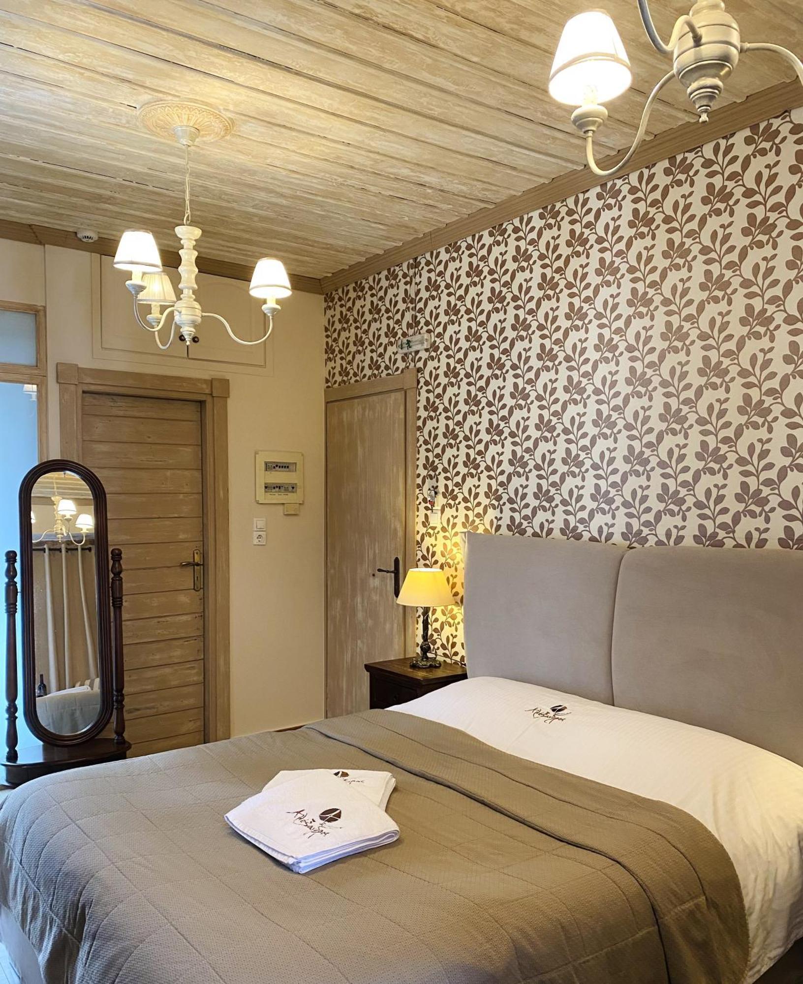 Alexandros Guesthouse Арахова Екстер'єр фото